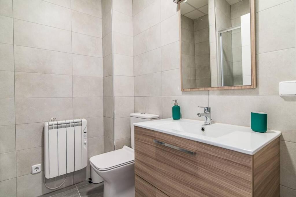 #15Pin-1 Apartamento De Un Dormitorio En Tetuan Madrid Exterior foto